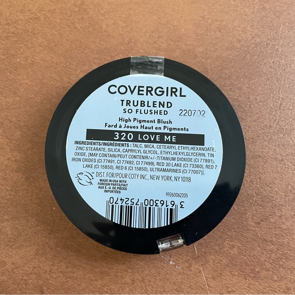 Covergirl Blush color 320 Love Me NWT Trublend So Flushed high pigment blush - Picture 2 of 4